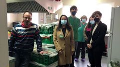 Asfaval recibi� una donaci�n de alimentos de Mercadona