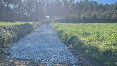 Mejora de caminos rurales en la parroquia vimiancesa de Salto