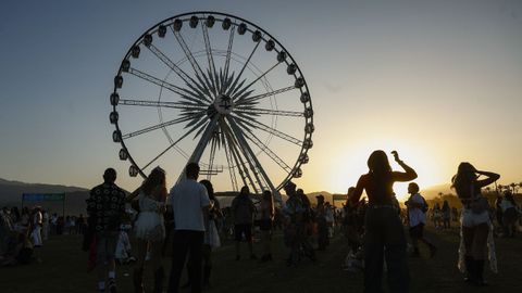 Atardecer en el festival Coachella 2026.