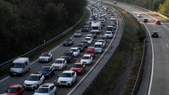 Atascos kilomtricos en la autopista llamada Y entre Gijn-Avils 