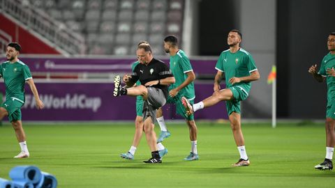 Eduardo Domnguez en el entrenamiento marroqu