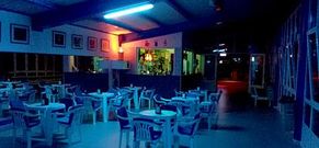 Aspecto de la terraza del Karting Arifr�n que abrir� este s�bado con discoteca a medianoche.