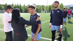 La presidenta Lupe Murillo dando la bienvenida a los jugadores en el primer entrenamiento de la pretemporada