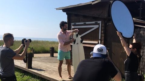 Miguel �ngel Mu�oz posa en Ribasedella para Shangay