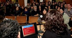 Las ponencias se llevaron a cabo en un sal�n de actos del Pazo da Cultura.