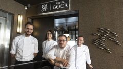 Pizarro y su equipo ofrecieron ayer el primer servicio de Ceo da Boca a puerta cerrada. Por la ma�ana recrearon cada uno de los platos del nuevo men� y sirvieron una cena a un grupo de profesionales del sector. El restaurante de la segunda planta del Boanerges estar� abierto de jueves a domingos (los jueves solo con servicio de cenas y domingos de comidas).