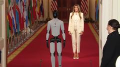 El robot de Figure AI y Melania Trump, en el encuentro de educaci�n