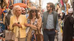 Los actores Elena Irureta, Michelle Jenner y Juli�n L�pez, en una escena del filme de Fern�ndez Armero.