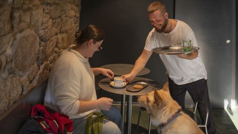A Cafe, en Santiago, es uno de los locales reconocidos con el Solete de la Gu�a Repsol