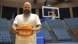 Roberto Anidos, adjunto al presidente del Obradoiro, en el Multiusos de Sar