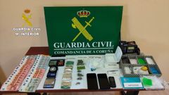 Imagen del material incautado en un operativo de la Guardia Civil realizado el pasado octubre en Boiro.