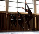 Detalle de la coreograf�a de Pe�n �Amizade�, premiada por el Conservatorio Superior de Danza de Madrid y que hoy interpretar�n sus alumnos madrile�os con motivo del D�a Internacional de la Danza.