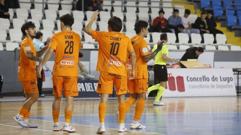 Marquinho, Izan, Charly y Jason celebran un gol en el partido del miércoles contra el Lugo Sala.