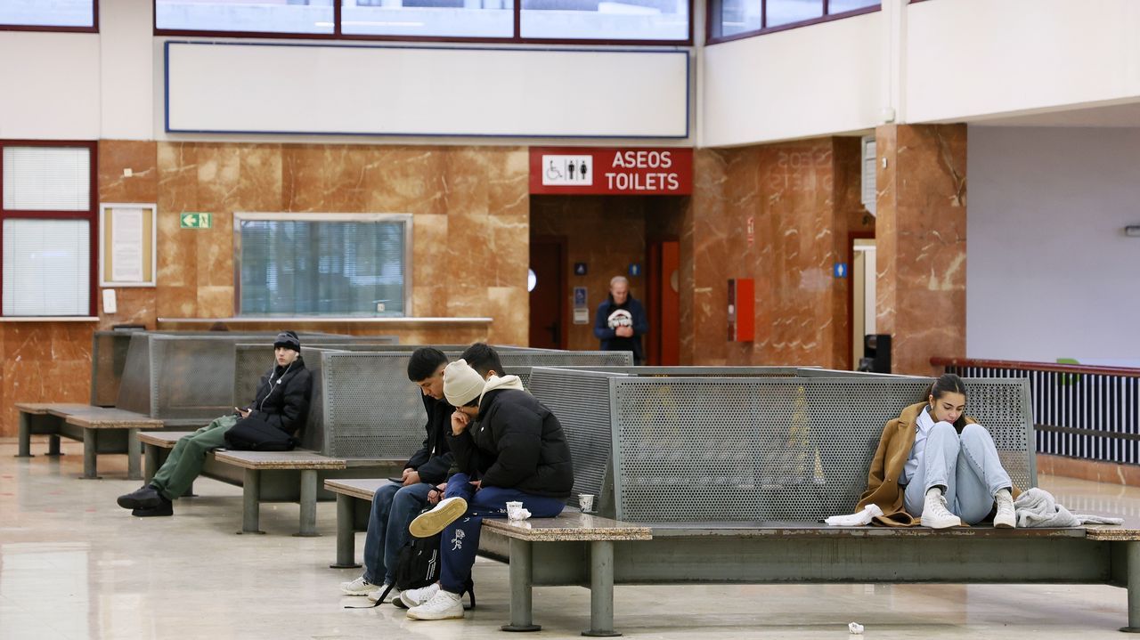 La Xunta estudia crear una línea de bus directa entre Perillo y la Universidade da Coruña