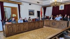 El PSOE se qued� solo en la aprobaci�n de las cuentas.