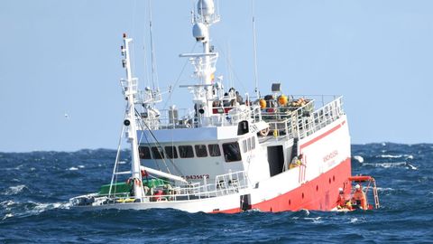 Foto de archivo de un pincheiro gallego en Gran Sol, donde las 87 vedas a toda la pesca dejaron en m&iacute;nimos esta flota de palangre demersal.