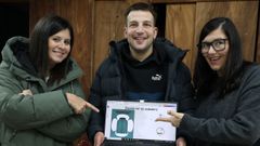 La sudadera de la Festa da Dorna ser� de color  verdeasulado me siento sejuro .