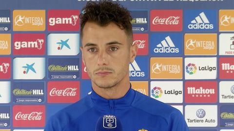 Sergio Tejera antes del inicio del entrenamiento en grupo