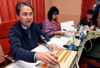 El tripartito en pleno sali� ayer a dar explicaciones sobre la tramitaci�n del Plan Xeral.