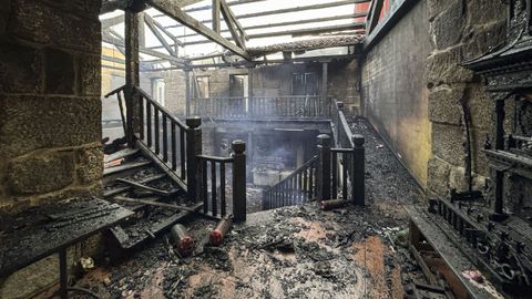 Incendio en el monasterio budista de San Amaro (Ourense).