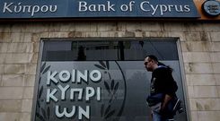 Los ahorradores que depositaron m�s de 100.000 euros en el Bank of Cyprus podr�an perder hasta un 60 % de sus ahorros.