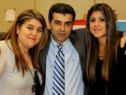 Manuel Figueroa -en la imagen de la izquierda- fue uno de los anfitriones de la fiesta, en la que particip� el humorista Isi, a la derecha.