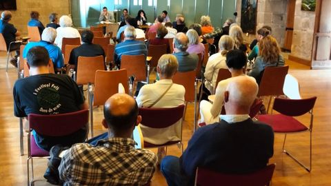 La reunin en la que se fund la nueva federacin se celebr en el castillo de Castro Caldelas