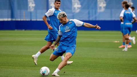 Ximo Navarro, en un entrenamiento con el Deportivo