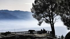 El humo cubri� el domingo la comarca de la Baixa Limia, en la que tambi�n hubo muchos incendios 