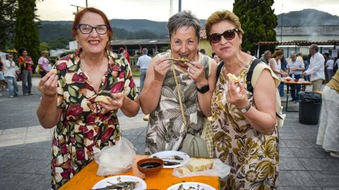 Sardiñada en el cocello de Poio