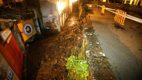 El derrume sucedi� justo enfrente del Port�n do Recanto