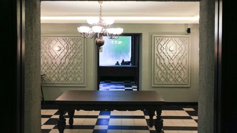 Casa arte dec de Conturiz, reformada por Maqueira para vivir en los 40