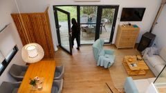 El alquiler de Casi�as Mari�eiras, en el n�cleo de Portos�n, alcanza los 190 euros por noche. 