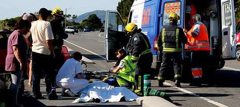 Hace solo algunas semanas, el 14 de mayo, se produc�a otro accidente con un herido grave en el carril bici de Oia. 