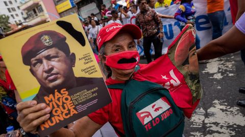 Simpatizantes chavistas, en la marcha celebrada el martes para celebrar los 15 a�os de la Juventud del Partido Socialista de Venezuela, en Caracas 