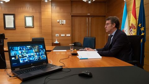 El presidente de la Xunta, Alberto Nez Feijoo, durante la videoconferencia de los presidentes autonmicos con Pedro Snchez