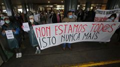 Una de las concentraciones de trabajadores sanitarios convocada por los sindicatos que tuvo lugar el 28 de abril en el Hospital Montecelo de Pontevedra