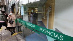 Entrada del servicio de urgencias del Hospital Montecelo, en Pontevedra, en una imagen de este diciembre