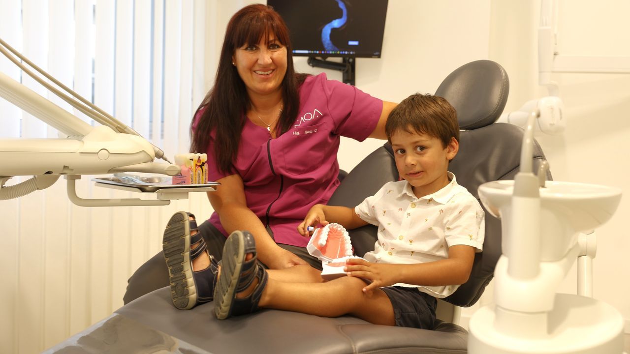 Nuria Campelo, madre en solitario y mejor higienista de Galicia: «Mi jefe me facilita mucho la conciliación y hasta me anima a ir a pilates»