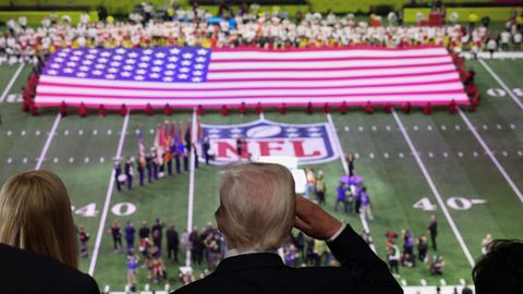 Donald Trump en la Superbowl.