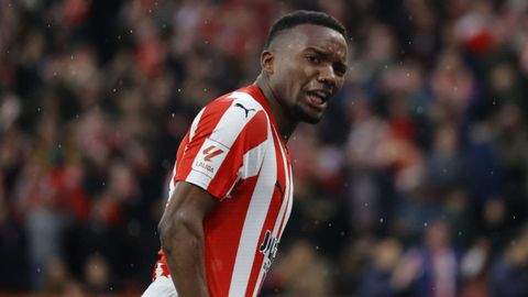 Derbi asturiano entre el Real Sporting de Gijon y el Real Oviedo en El Molin�n