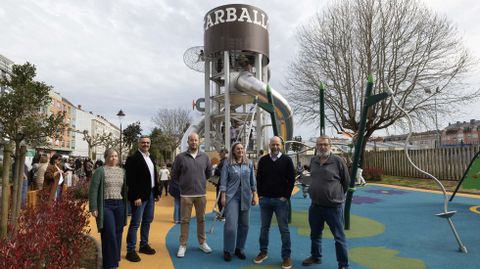 Las autoridades, en el reformado parque de O Chor�s
