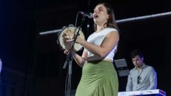 �ngela Pardi�as, durante o concerto de Lorelia no San Xo�n de Carballo 