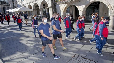 SALIDA DE LA CAMINATA PROTEGEMOS LOS CAMINOS, CON REPRESENTANTES DE LA  POLICA NACIONAL Y DE LA ASOCIACIN DE DISCAPACITADOS INTEECTUALES VIRGEN DE LA O-MENDEZ NUEZ