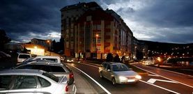 La actual isleta de Verxeles se pretende convertir en una peque�a rotonda para que el tr�fico pueda discurrir ida y vuelta por la variante.