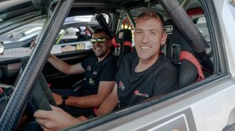 Pablo Rodr�guez y su hermano David, a bordo del Citroen C2 GT