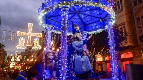 Cabalgata de los Reyes Magos en Oviedo 2025