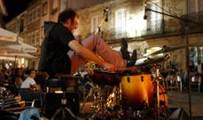 El percusionista L.A.R. Legido actuar� en A Gramola (Cervantes) junto a Pablo Sax. 