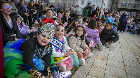 Gran concurso de disfraces y comparsas en Porto do Son