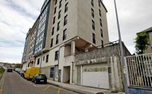 El garaje municipal de Los Mirabeles tiene la entrada en la calle Francisco Tomas y Valiente.